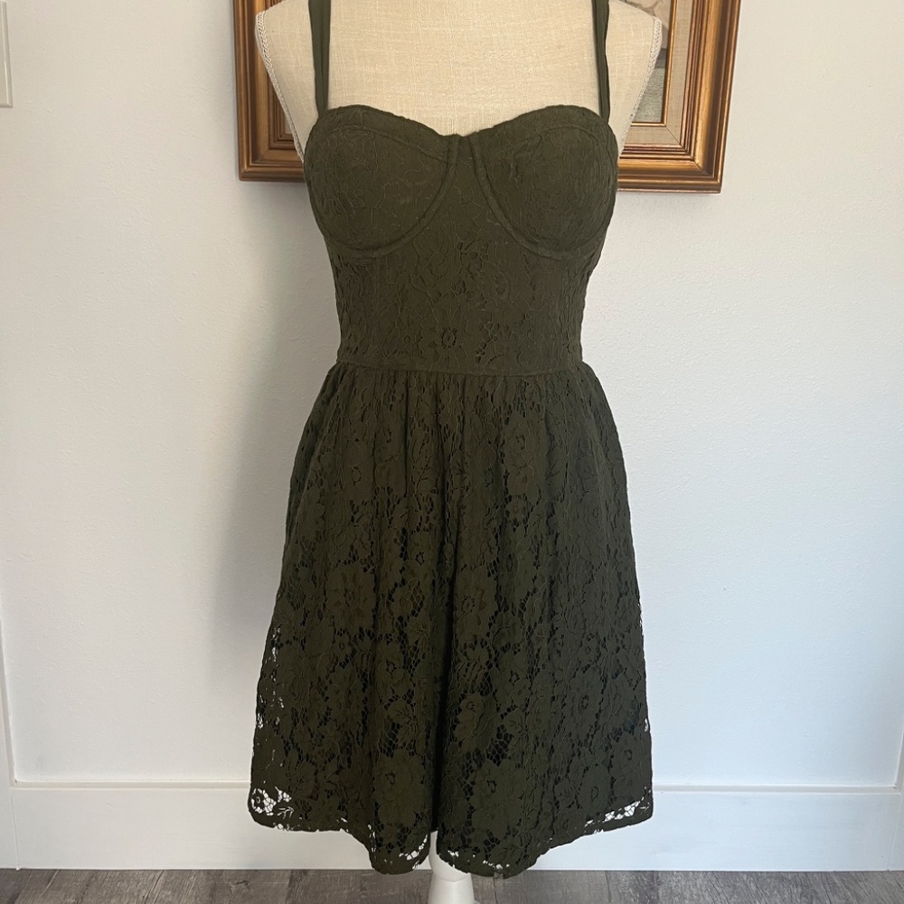 NWOT Abercrombie and Fitch Olive Lace Corset Dress Size Small Tall